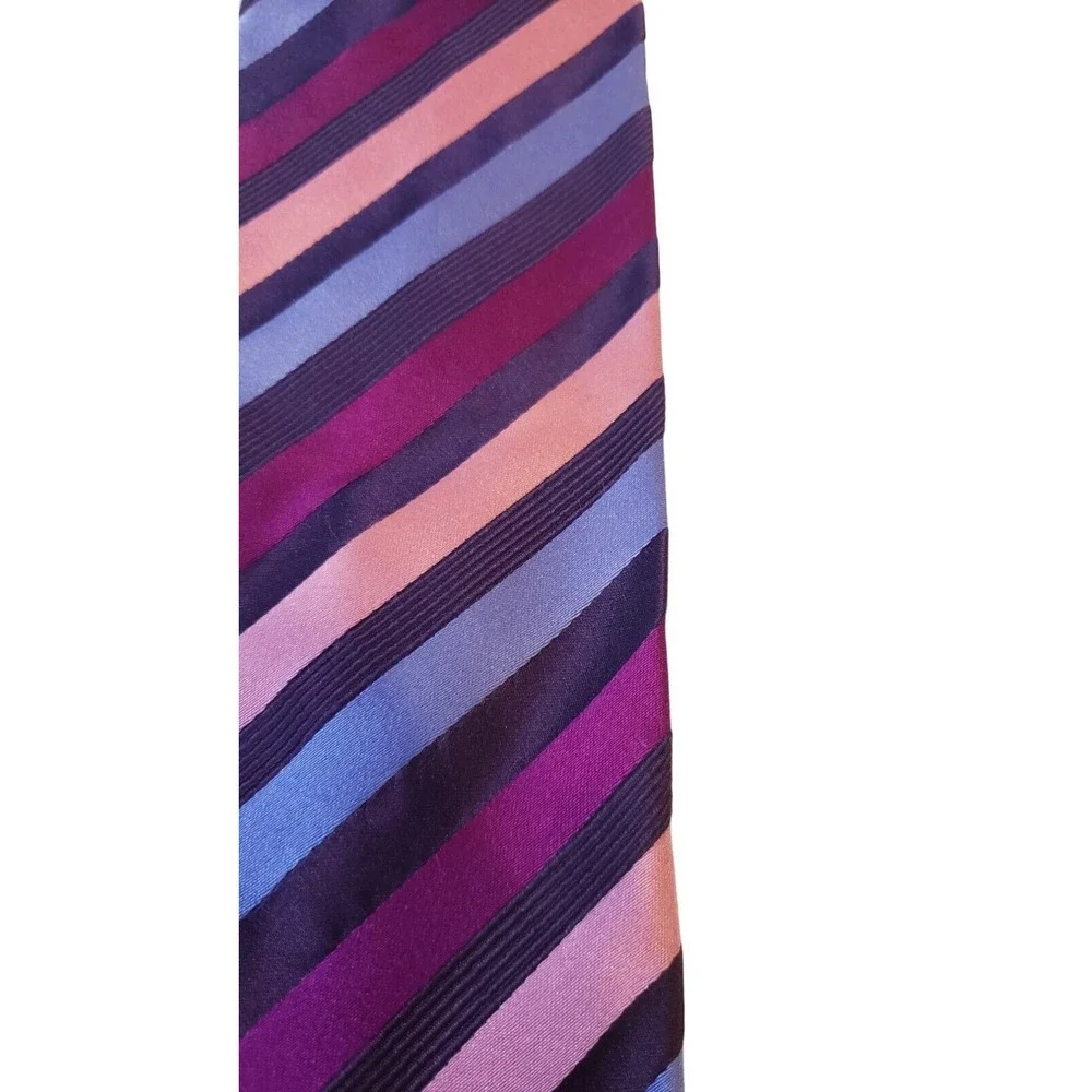 Geoffrey Beene Designer Silk Necktie Purple Pink Striped Executive Office Work‎